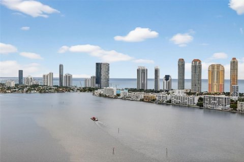 Купить кондоминиум в Авентура, Флорида 5 спален, 458.01м2, № 2025007 - фото 30