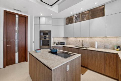 Купить кондоминиум в Авентура, Флорида 5 спален, 458.01м2, № 2025007 - фото 24