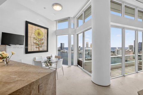Купить кондоминиум в Авентура, Флорида 5 спален, 458.01м2, № 2025007 - фото 19