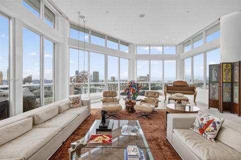 Купить кондоминиум в Авентура, Флорида 5 спален, 458.01м2, № 2025007 - фото 6