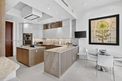 Купить кондоминиум в Авентура, Флорида 5 спален, 458.01м2, № 2025007 - фото 18