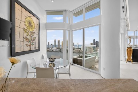 Купить кондоминиум в Авентура, Флорида 5 спален, 458.01м2, № 2025007 - фото 25