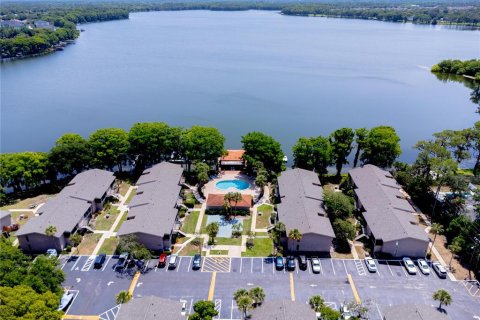 Condominio en venta en Casselberry, Florida, 2 dormitorios, 96.62 m2 № 1679433 - foto 1