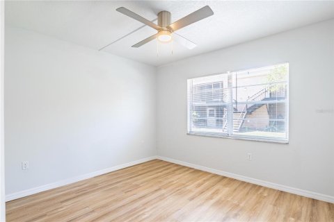 Condo in Casselberry, Florida, 2 bedrooms  № 1679433 - photo 14