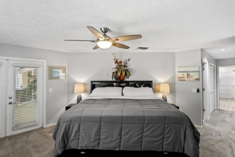 House in Crystal River, Florida 3 bedrooms, 177.44 sq.m. № 1553519 - photo 26