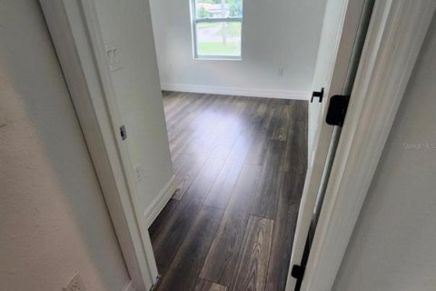 House in Orlando, Florida 3 bedrooms, 90.67 sq.m. № 2109100 - photo 6