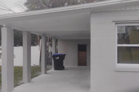 House in Orlando, Florida 3 bedrooms, 90.67 sq.m. № 2109100 - photo 12