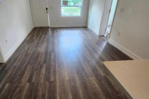 House in Orlando, Florida 3 bedrooms, 90.67 sq.m. № 2109100 - photo 8