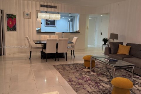 Купить кондоминиум в Серфсайд, Флорида 2 спальни, 161.65м2, № 1965643 - фото 5