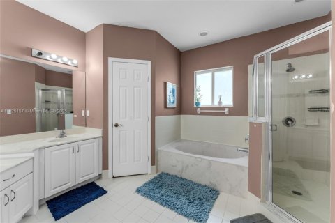 Townhouse in Homestead, Florida 3 bedrooms, 175.03 sq.m. № 1794357 - photo 17