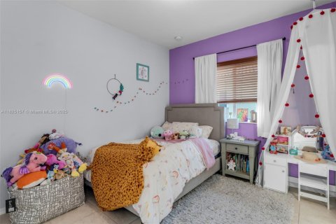 Townhouse in Homestead, Florida 3 bedrooms, 175.03 sq.m. № 1794357 - photo 20