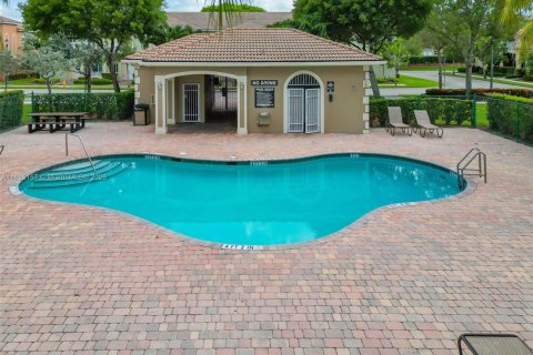 Townhouse in Homestead, Florida 3 bedrooms, 175.03 sq.m. № 1794357 - photo 6