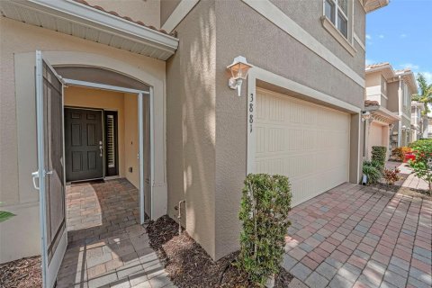 Townhouse in Fort Myers, Florida 3 bedrooms, 187.48 sq.m. № 1841633 - photo 13