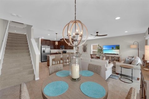Townhouse in Fort Myers, Florida 3 bedrooms, 187.48 sq.m. № 1841633 - photo 17