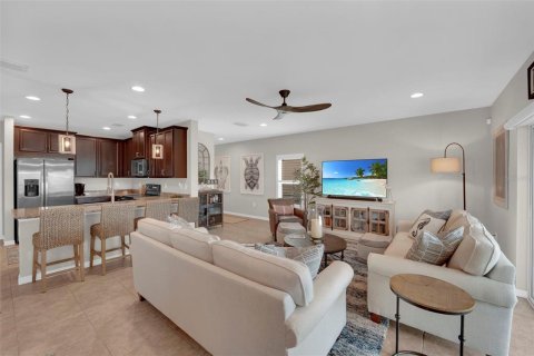 Townhouse in Fort Myers, Florida 3 bedrooms, 187.48 sq.m. № 1841633 - photo 18