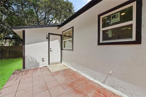 House in Casselberry, Florida 3 bedrooms, 94.02 sq.m. № 1900719 - photo 17