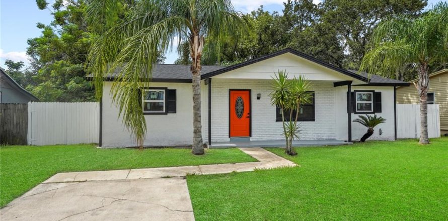 House in Casselberry, Florida 3 bedrooms, 94.02 sq.m. № 1900719