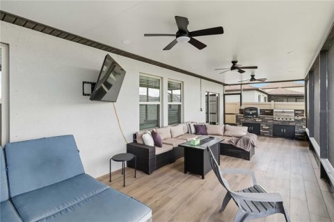Villa ou maison à vendre à Apollo Beach, Floride: 6 chambres, 312.34 m2 № 2383509 - photo 5
