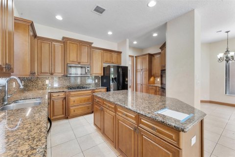 House in Wellington, Florida 5 bedrooms, 386.75 sq.m. № 2088420 - photo 16