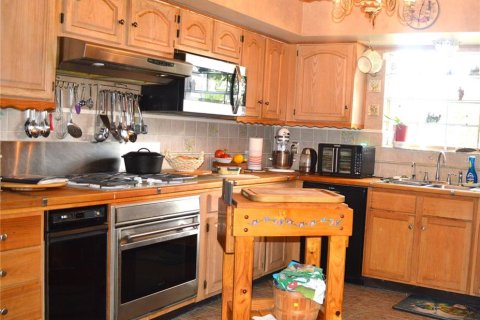 House in Orlando, Florida 5 bedrooms, 274.8 sq.m. № 1514232 - photo 11