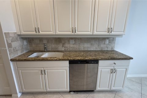 Townhouse in Jupiter, Florida 3 bedrooms, 119.84 sq.m. № 1790257 - photo 9