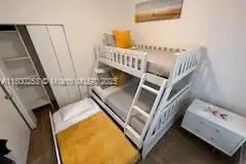 Villa ou maison à vendre à Hallandale Beach, Floride: 4 chambres, 157.93 m2 № 1958032 - photo 11