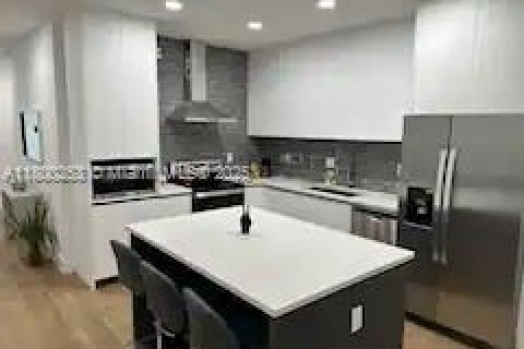 Villa ou maison à vendre à Hallandale Beach, Floride: 4 chambres, 157.93 m2 № 1958032 - photo 7