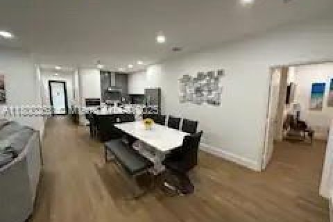 Villa ou maison à vendre à Hallandale Beach, Floride: 4 chambres, 157.93 m2 № 1958032 - photo 10