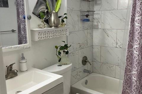 Condominio en venta en Lauderhill, Florida, 2 dormitorios, 86.12 m2 № 2032899 - foto 9