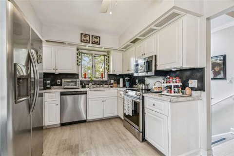 Casa en venta en Tarpon Springs, Florida, 3 dormitorios, 191.94 m2 № 1906758 - foto 16