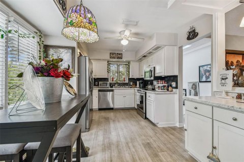 Casa en venta en Tarpon Springs, Florida, 3 dormitorios, 191.94 m2 № 1906758 - foto 13
