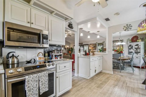 Casa en venta en Tarpon Springs, Florida, 3 dormitorios, 191.94 m2 № 1906758 - foto 18