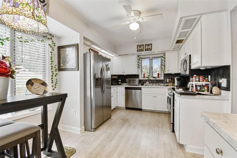 Casa en venta en Tarpon Springs, Florida, 3 dormitorios, 191.94 m2 № 1906758 - foto 14