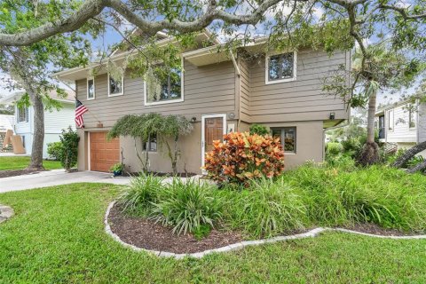 Casa en venta en Tarpon Springs, Florida, 3 dormitorios, 191.94 m2 № 1906758 - foto 4