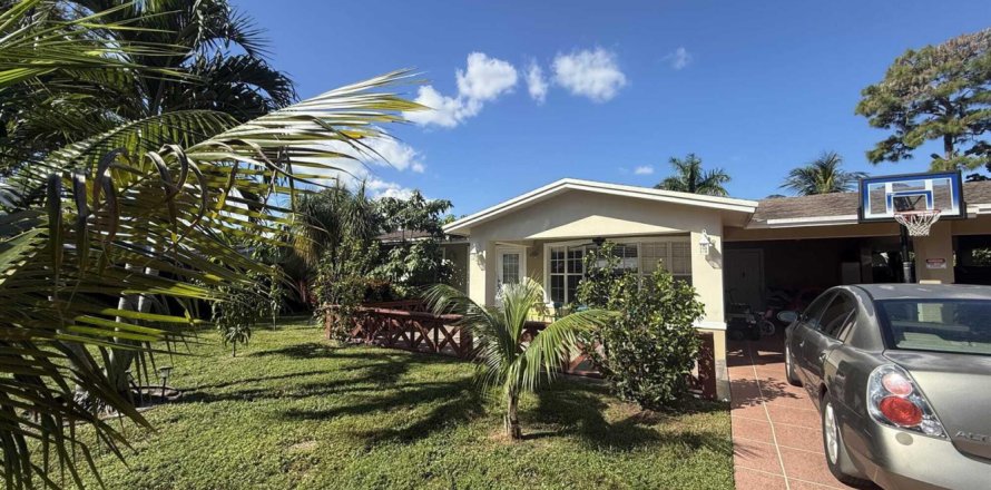 Villa ou maison à West Palm Beach, Floride 4 chambres, 196.02 m2 № 2081484