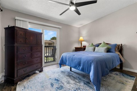Townhouse in Pinellas Park, Florida 2 bedrooms, 110.55 sq.m. № 1677767 - photo 15