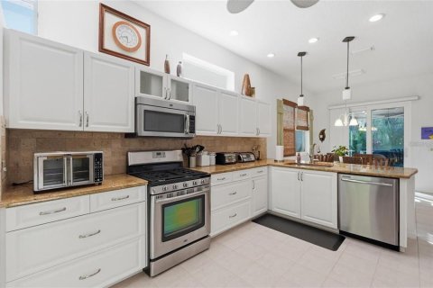 Villa ou maison à vendre à Sarasota, Floride: 3 chambres, 194.17 m2 № 2312720 - photo 15