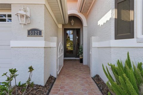 Villa ou maison à vendre à Sarasota, Floride: 3 chambres, 194.17 m2 № 2312720 - photo 6