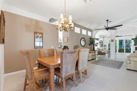 Villa ou maison à vendre à Sarasota, Floride: 3 chambres, 194.17 m2 № 2312720 - photo 14