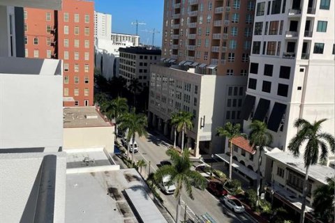 Condo in Sarasota, Florida, 3 bedrooms  № 2130619 - photo 18