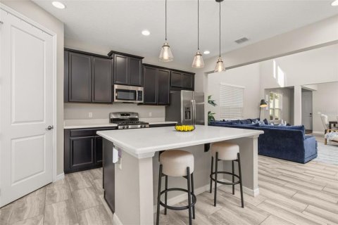 House in Winter Garden, Florida 4 bedrooms, 212.93 sq.m. № 1900467 - photo 10