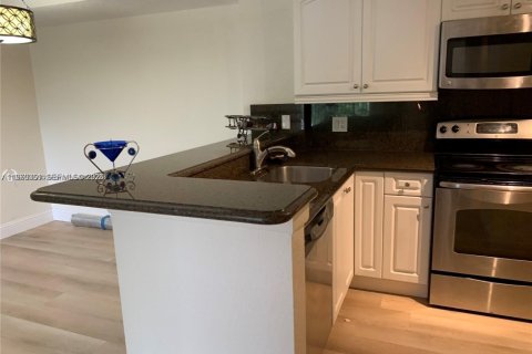 Copropriété à louer à Plantation, Floride: 2 chambres, 89.65 m2 № 2038297 - photo 9