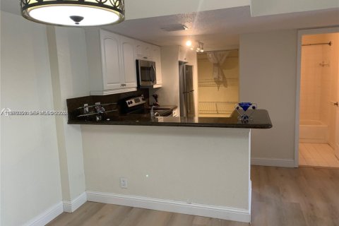 Copropriété à louer à Plantation, Floride: 2 chambres, 89.65 m2 № 2038297 - photo 7