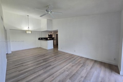 Copropriété à louer à Plantation, Floride: 2 chambres, 89.65 m2 № 2038297 - photo 3