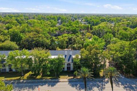 Condo in Port Orange, Florida, 2 bedrooms № 2097494 - photo 8