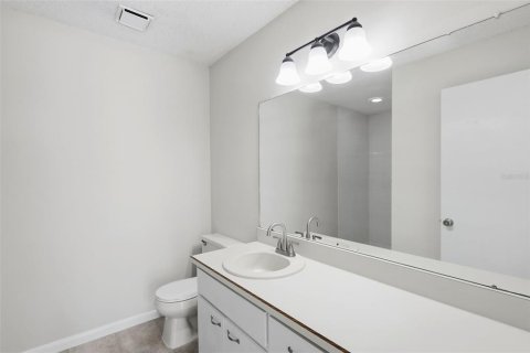 Condo in Port Orange, Florida, 2 bedrooms № 2097494 - photo 26