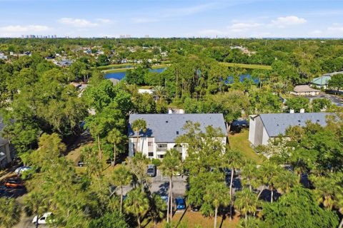Condo in Port Orange, Florida, 2 bedrooms № 2097494 - photo 4