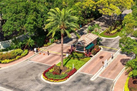 Condominio en venta en Tampa, Florida, 1 dormitorio, 83.61 m2 № 1807318 - foto 6