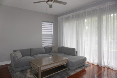 Condominio en venta en Tampa, Florida, 1 dormitorio, 83.61 m2 № 1807318 - foto 18