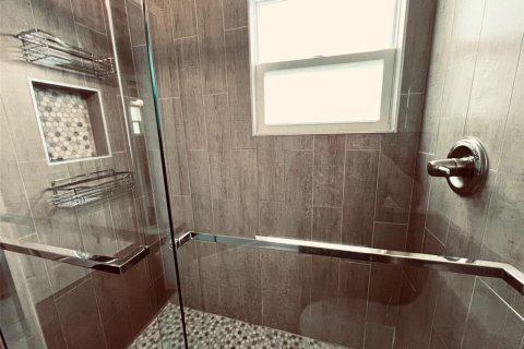 Condominio en venta en Tampa, Florida, 1 dormitorio, 83.61 m2 № 1807318 - foto 28